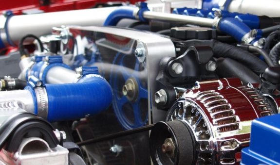 Limpieza de motor de vehículo